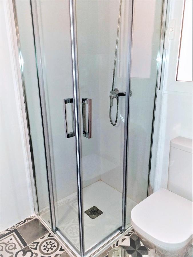 Large Apartment With Large And Sunny Terrace - Garden & Outdoor Gym , Alicante Center المظهر الخارجي الصورة