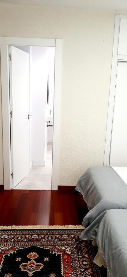 Large Apartment With Large And Sunny Terrace - Garden & Outdoor Gym , Alicante Center المظهر الخارجي الصورة